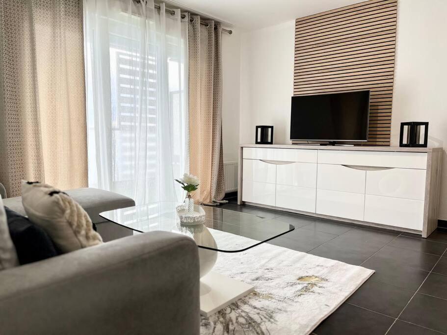 Appartement T2 Vue Panoramique Sur Annecy Seynod Extérieur photo