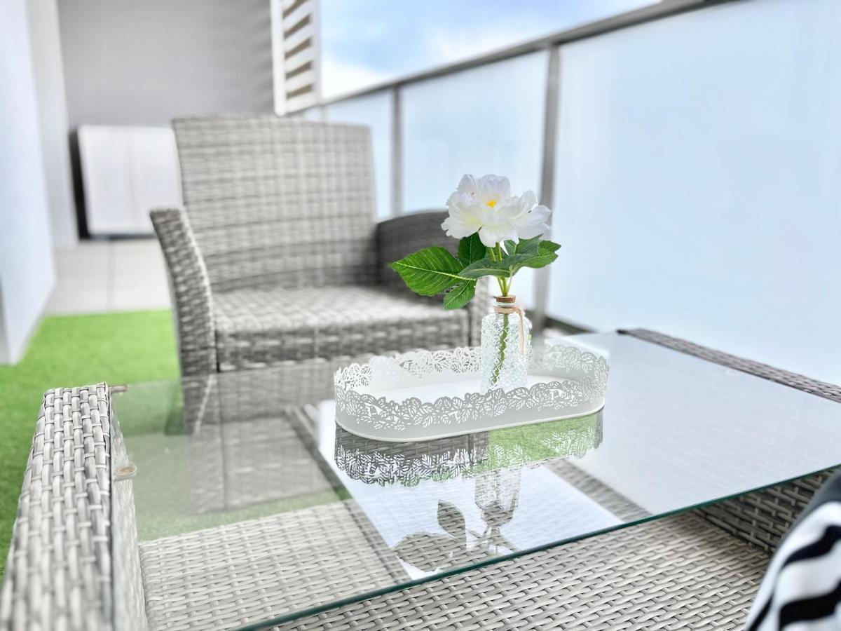 Appartement T2 Vue Panoramique Sur Annecy Seynod Extérieur photo